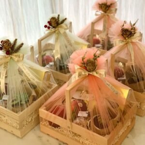 FESTIVE HAMPER